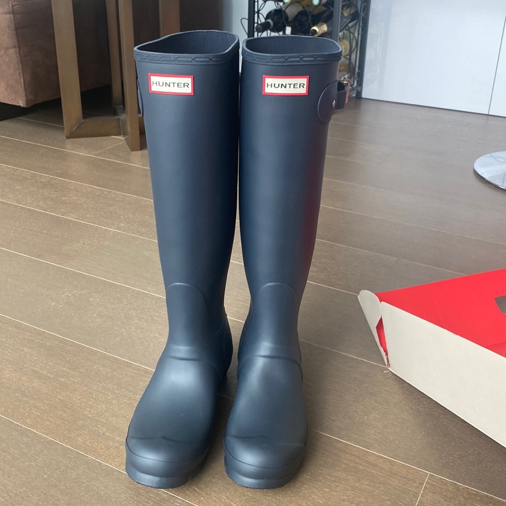 NWT Hunter boots size 8 rain boots Women